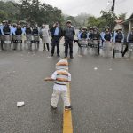 EE.UU. dice sobre la caravana que el cruce será «humanitario» y «ordenado» cruce humanitario