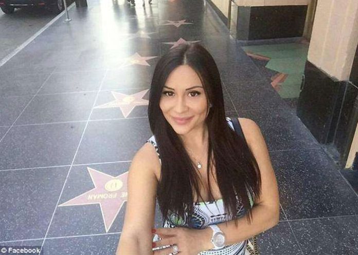 Novia_A4cCyHl escritor asesino