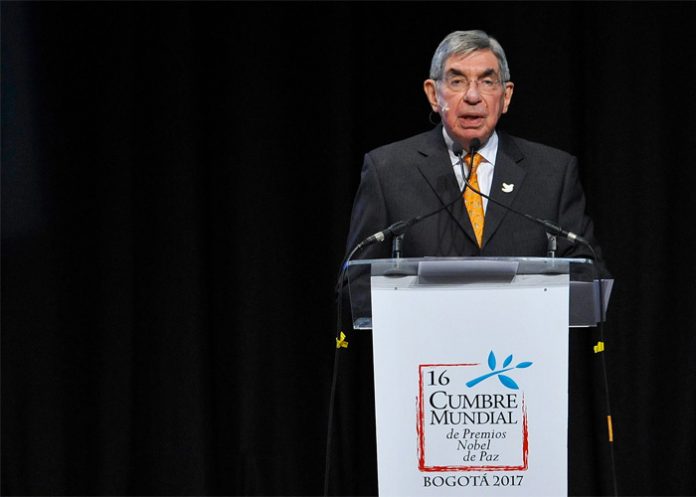 oscar arias
