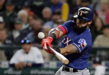 Doble de 3 carreras de Odor impulsa a Rangers ante Marineros rougned