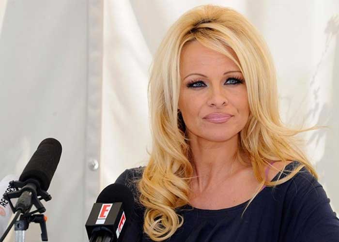 PA_nXiFlFG pamela anderson