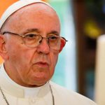 Francisco dice que sembrar «odio y violencia» es «el suicidio de la humanidad» papa francisco