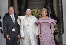 El papa se reúne con el presidente panameño Juan Carlos Varela papa francisco