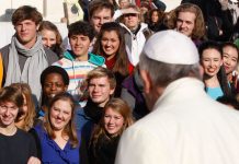 El papa Francisco pide que nunca se insulte a los padres y madres papa francisco