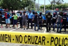 Imputan más cargos a policía que mató a un joven negro en Chicago nicaragua