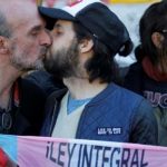 Protesta en Argentina por la censura en Brasil de beso gay de un cómic nicaragua