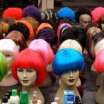 Pacientes con cáncer reciben pelucas en El Salvador peluca