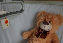 Dan de alta a bebé de 6 meses tras vencer al coronavirus en Perú peru