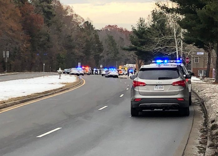 escuela intermedia dennis