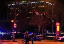 Dos mujeres, un policía y el atacante, muertos en tiroteo en hospital de EE.UU muertos