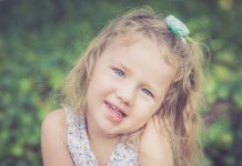 La desgarradora foto que publicó un padre tras la muerte de su hija por un tumor cerebral estados unidos