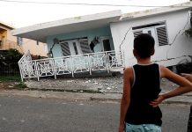 Cierran playas y cancelan clases por marejada en Puerto Rico puerto rico