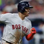 Rafael Devers fija récord con 6 hits y 4 dobles en partido rafael