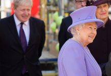 Reina Isabel II aprueba suspensión del Parlamento británico reina isabel ii