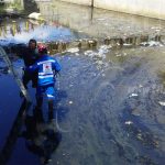 Ebrio se queda dormido y cae dentro de cauce cerca del Mayoreo managua