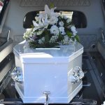 Roban carroza fúnebre con el cadáver de un anciano en México mexico