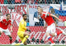 Rusia estrena con dos goles y gana al descanso rusia