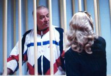 EE.UU. expulsa a 60 funcionarios rusos por envenenamiento de exespía espionaje del kremlin