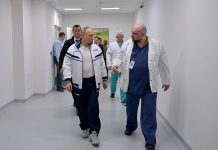 Médico, jefe de hospital que visitó Putin la semana pasada, tiene coronavirus pandemia