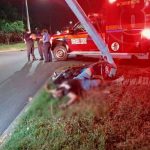 Motociclista muere al impactar contra poste en Tiscapa nicaragua