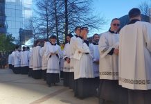 nombres de sacerdotes