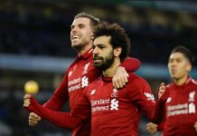 Salah convierte penal y Liverpool supera a Brighton salah
