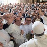Papa Francisco pide a los curas sean más cercanos en misa Crismal papa francisco