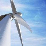 gigante aerogenerador de energia