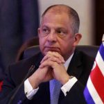 Presidente de Costa Rica preocupado por ola de femicidios presidente de costa rica