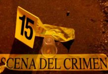 Ataque armado dentro de casa deja 8 muertos en Guanajuato, México escena del crimen
