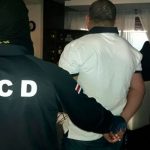 Costa Rica: Detienen a narcos que enviaban cocaína oculta en autobuses policia de control de drogas