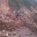 Peruana muere sepultada por grabar derrumbe (VIDEO) alud