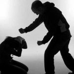 Honduras: Detienen a hombre por agredir salvajemente a su madre de 73 años