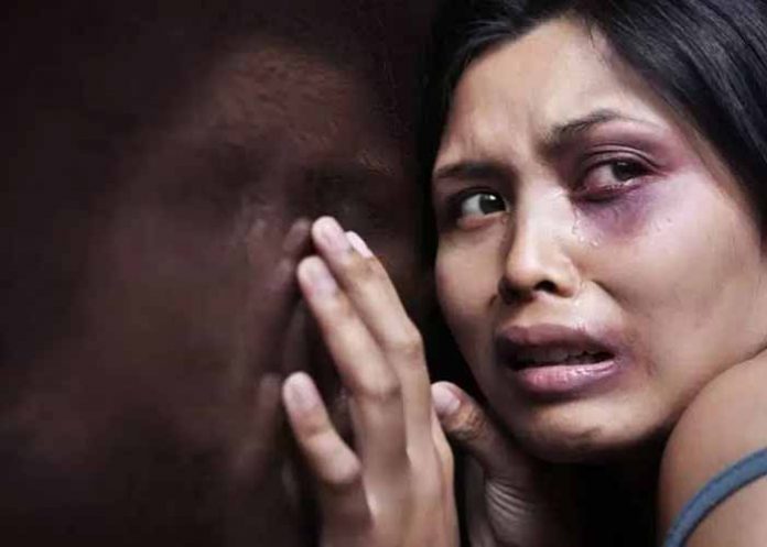 mujer maltratada