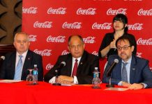 Coca Cola instalará nueva planta de concentrados en Costa Rica presidente de costa rica