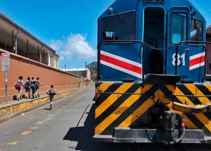 tren de costa rica