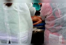 Recuperan cadáver de bebé de 18 meses tras derrumbe en Omoa, Honduras