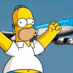 Video Viral: Homero Simpson impresiona con visita a pasajeros de avión argentino homero simpson