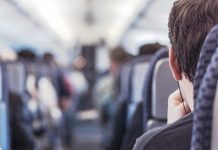 9 problemas comunes a la hora de dormir y cómo solucionarlos avion