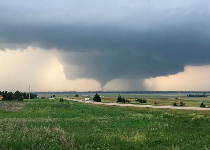 TORNADO estado unidos