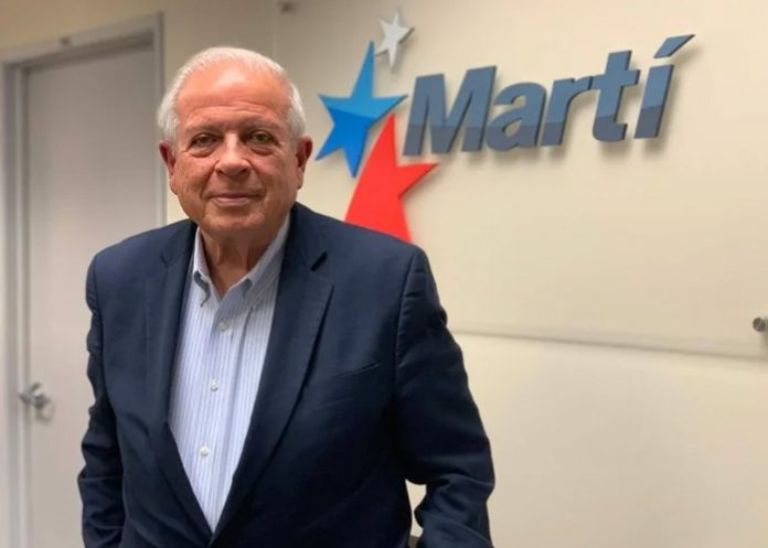 renuncia de tomas regalado