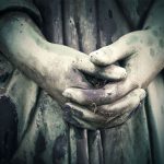 Honduras: Supuestos brujos profanan tumbas y se roban los esqueletos brujos