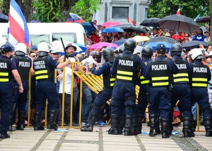 Untitled-1_01xvG2C protestas