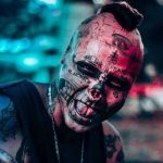 Colombiano se corta la nariz y las orejas por «amor» a las calaveras transformacion