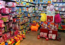 Cadenas de jugueterías compiten por ganar mercado que dejó Toys R Us jugueterias
