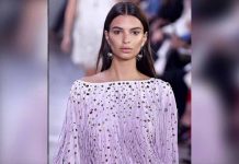 Emily Ratajkowski presume su anillo en topless y redes arden (FOTOS) modelo