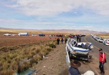 Violento choque entre bus y camioneta deja 18 muertos en Perú accidente de transito