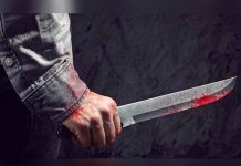 Perú: Joven mata a puñaladas a su novia embarazada hombre con cuchillo