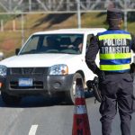 Proponen subir costo de multas por alcoholemia en El Salvador policia de transito