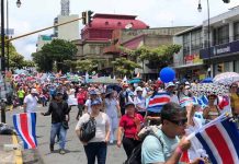 Disminuye participación del sector salud en huelga por reforma fiscal costa rica